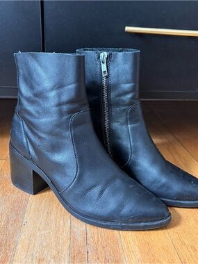 Treasure & Bond Black Leather Ankle Booties with Side Zip
